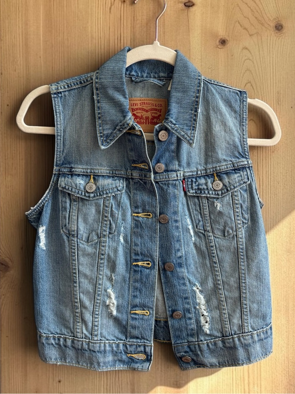 Levi's Light Blue Distressed Women’s Denim Vest